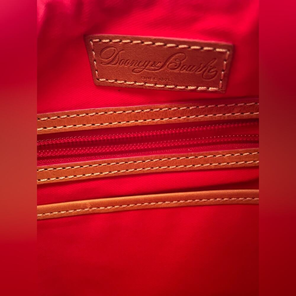 Snow White Dooney & Bourke (Paige) Crossbody - EUC - Picture 8 of 15